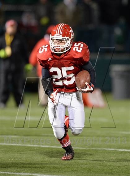 Thumbnail 3 in Caledonia-Mumford vs. Red Jacket (Section 5 Class DD Final) photogallery.