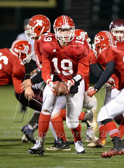 Thumbnail 3 in Caledonia-Mumford vs. Red Jacket (Section 5 Class DD Final) photogallery.