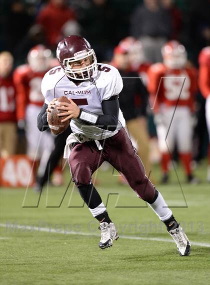 Thumbnail 2 in Caledonia-Mumford vs. Red Jacket (Section 5 Class DD Final) photogallery.