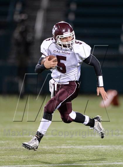 Thumbnail 2 in Caledonia-Mumford vs. Red Jacket (Section 5 Class DD Final) photogallery.