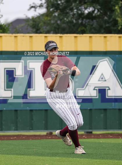 Thumbnail 2 in Lone Star vs. Heritage (UIL 5A Regional Final) photogallery.
