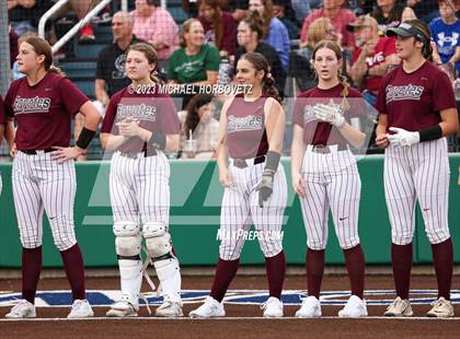 Thumbnail 3 in Lone Star vs. Heritage (UIL 5A Regional Final) photogallery.