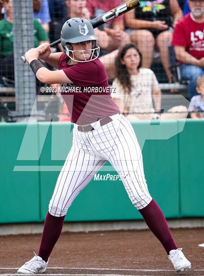 Thumbnail 3 in Lone Star vs. Heritage (UIL 5A Regional Final) photogallery.
