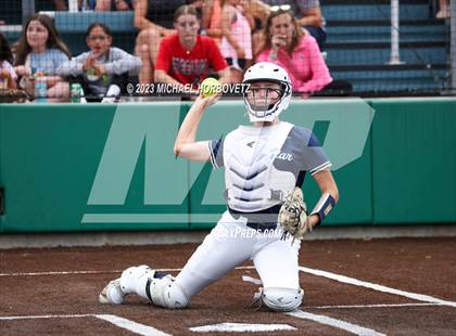 Thumbnail 1 in Lone Star vs. Heritage (UIL 5A Regional Final) photogallery.