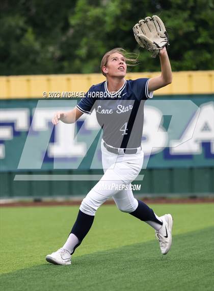 Thumbnail 1 in Lone Star vs. Heritage (UIL 5A Regional Final) photogallery.