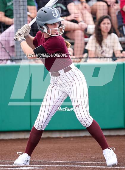 Thumbnail 1 in Lone Star vs. Heritage (UIL 5A Regional Final) photogallery.