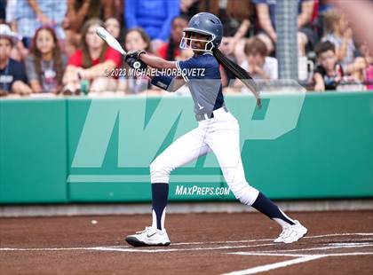Thumbnail 3 in Lone Star vs. Heritage (UIL 5A Regional Final) photogallery.