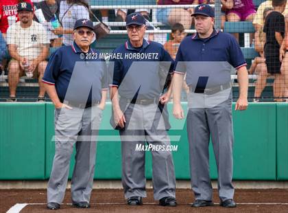 Thumbnail 1 in Lone Star vs. Heritage (UIL 5A Regional Final) photogallery.