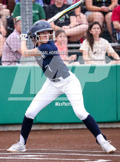 Thumbnail 1 in Lone Star vs. Heritage (UIL 5A Regional Final) photogallery.