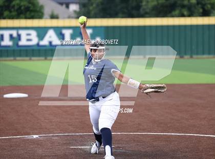 Thumbnail 1 in Lone Star vs. Heritage (UIL 5A Regional Final) photogallery.