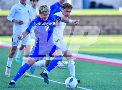 Thumbnail 2 in Navasota vs. San Elizario (UIL 4A Soccer Semifinal) photogallery.