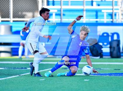 Thumbnail 2 in Navasota vs. San Elizario (UIL 4A Soccer Semifinal) photogallery.