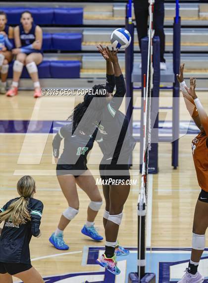 Thumbnail 2 in Kell vs. Roswell photogallery.