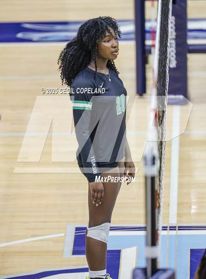 Thumbnail 1 in Kell vs. Roswell photogallery.