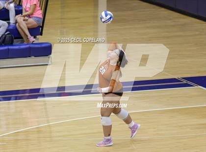 Thumbnail 1 in Kell vs. Roswell photogallery.
