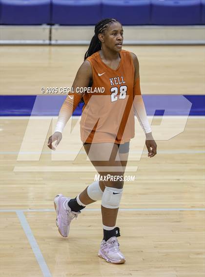 Thumbnail 2 in Kell vs. Roswell photogallery.