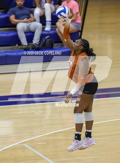 Thumbnail 2 in Kell vs. Roswell photogallery.