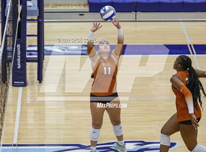 Thumbnail 3 in Kell vs. Roswell photogallery.