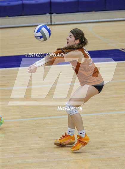 Thumbnail 1 in Kell vs. Roswell photogallery.