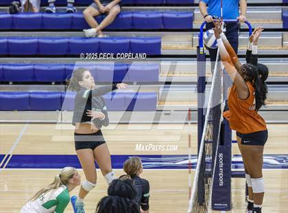 Thumbnail 1 in Kell vs. Roswell photogallery.