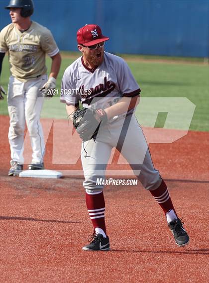 Thumbnail 3 in Newark vs. Lancaster (OHSAA D1 District Playoff) photogallery.
