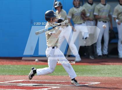 Thumbnail 2 in Newark vs. Lancaster (OHSAA D1 District Playoff) photogallery.
