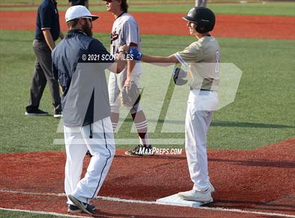 Thumbnail 1 in Newark vs. Lancaster (OHSAA D1 District Playoff) photogallery.
