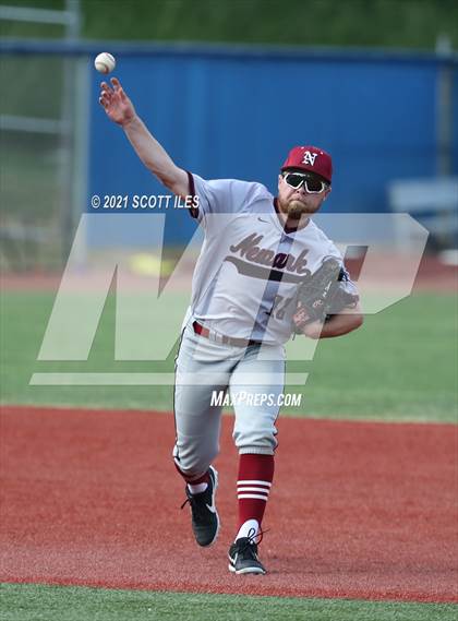 Thumbnail 3 in Newark vs. Lancaster (OHSAA D1 District Playoff) photogallery.