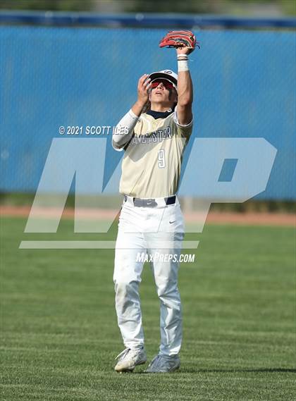 Thumbnail 3 in Newark vs. Lancaster (OHSAA D1 District Playoff) photogallery.