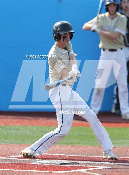 Thumbnail 2 in Newark vs. Lancaster (OHSAA D1 District Playoff) photogallery.