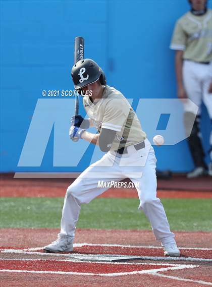 Thumbnail 3 in Newark vs. Lancaster (OHSAA D1 District Playoff) photogallery.