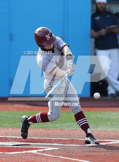 Thumbnail 2 in Newark vs. Lancaster (OHSAA D1 District Playoff) photogallery.