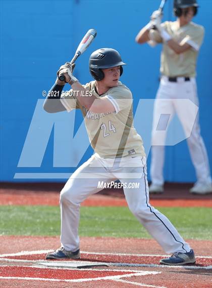 Thumbnail 2 in Newark vs. Lancaster (OHSAA D1 District Playoff) photogallery.