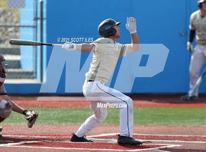 Thumbnail 2 in Newark vs. Lancaster (OHSAA D1 District Playoff) photogallery.