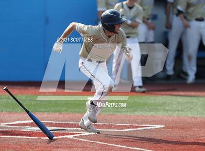 Thumbnail 1 in Newark vs. Lancaster (OHSAA D1 District Playoff) photogallery.