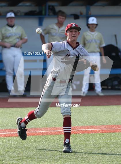 Thumbnail 3 in Newark vs. Lancaster (OHSAA D1 District Playoff) photogallery.