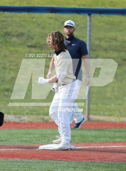 Thumbnail 2 in Newark vs. Lancaster (OHSAA D1 District Playoff) photogallery.