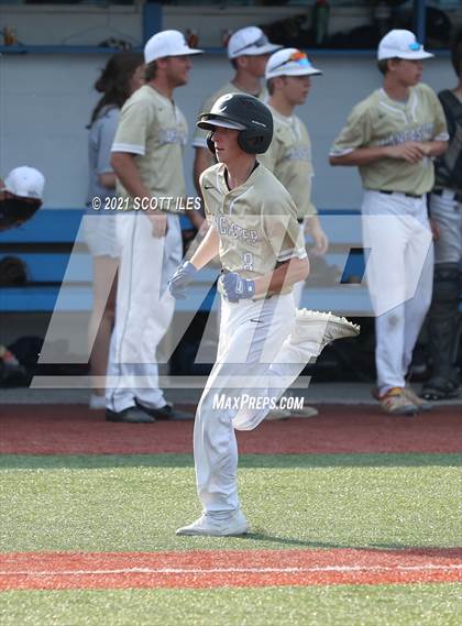 Thumbnail 3 in Newark vs. Lancaster (OHSAA D1 District Playoff) photogallery.