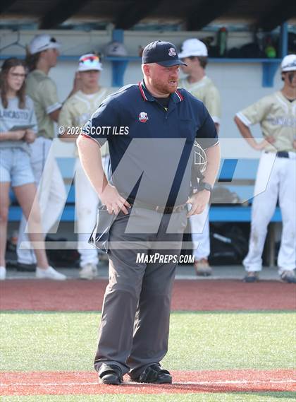 Thumbnail 2 in Newark vs. Lancaster (OHSAA D1 District Playoff) photogallery.