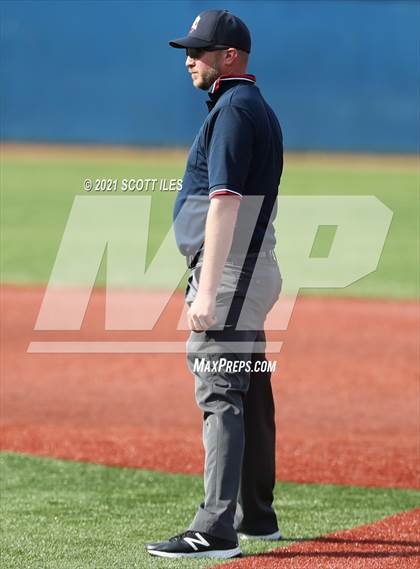Thumbnail 1 in Newark vs. Lancaster (OHSAA D1 District Playoff) photogallery.