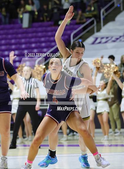 Thumbnail 3 in Herriman vs. Davis (UHSAA 6A Quarterfinal) photogallery.