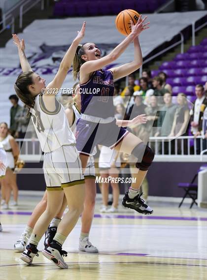 Thumbnail 1 in Herriman vs. Davis (UHSAA 6A Quarterfinal) photogallery.