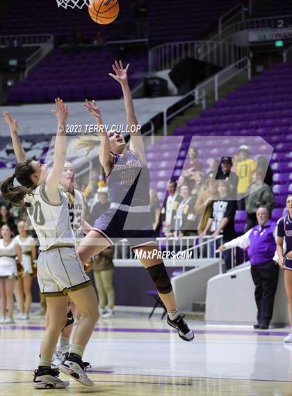 Thumbnail 3 in Herriman vs. Davis (UHSAA 6A Quarterfinal) photogallery.