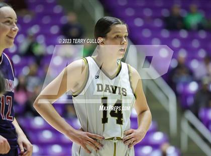 Thumbnail 1 in Herriman vs. Davis (UHSAA 6A Quarterfinal) photogallery.