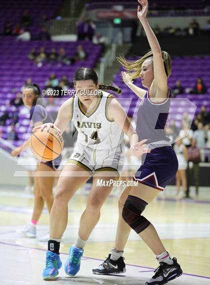 Thumbnail 2 in Herriman vs. Davis (UHSAA 6A Quarterfinal) photogallery.