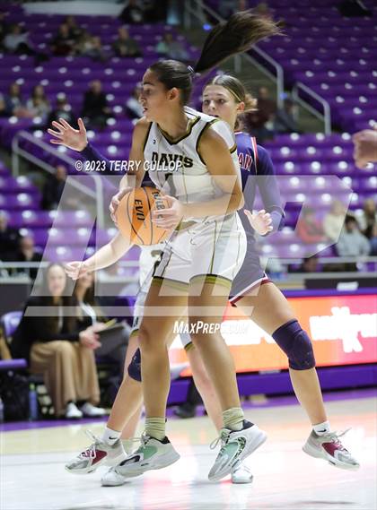 Thumbnail 1 in Herriman vs. Davis (UHSAA 6A Quarterfinal) photogallery.