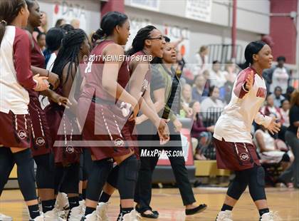 Thumbnail 3 in Ouachita Parish vs. Destrehan (LHSAA 5A Quarterfinal Playoff) photogallery.