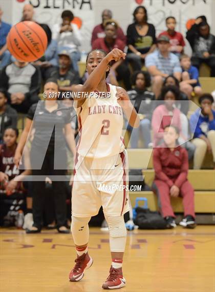 Thumbnail 3 in Ouachita Parish vs. Destrehan (LHSAA 5A Quarterfinal Playoff) photogallery.
