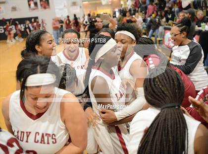 Thumbnail 2 in Ouachita Parish vs. Destrehan (LHSAA 5A Quarterfinal Playoff) photogallery.