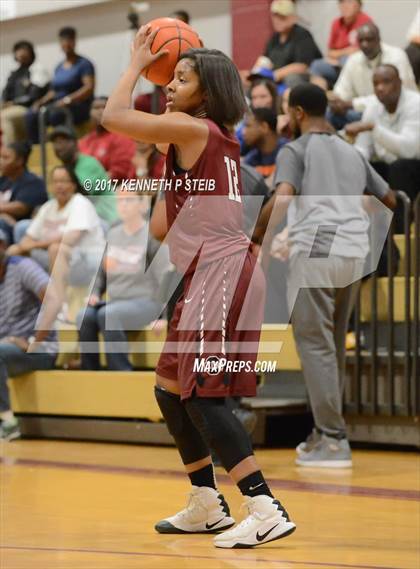 Thumbnail 2 in Ouachita Parish vs. Destrehan (LHSAA 5A Quarterfinal Playoff) photogallery.